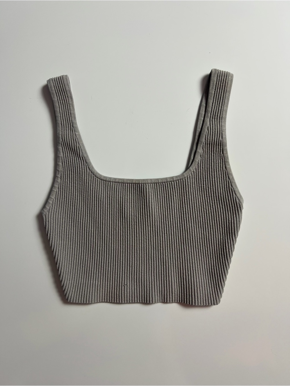 Babaton Aritzia Sculpt Knit Cropped Tank, Gray, Size XS